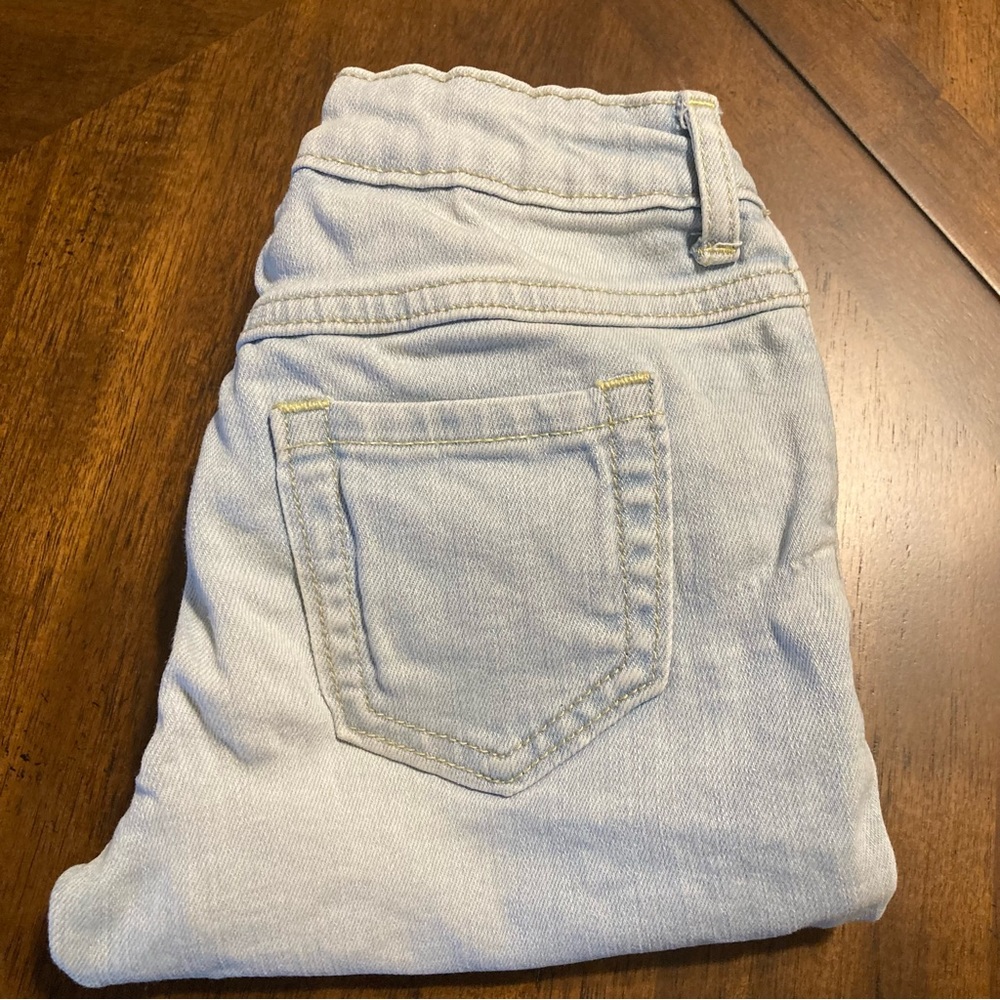Gymboree girls sz. 6 (1) jean with bows and (1) short, skinny, adjustable waist - Picture 10 of 10